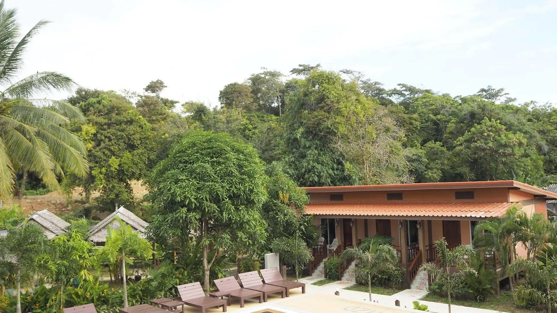 Hatzanda Lanta Resort - Sha Extra Plus Koh Lanta 3*,